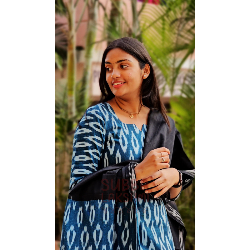 Ikkaat Kurti Set