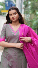Grey and Pink Mangalagiri handloom dupatta setCode: HOSMD 132